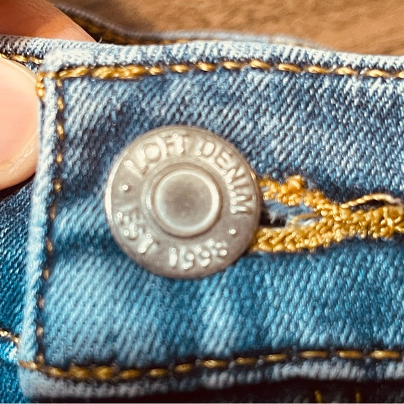 LOFT Dark Wash High-Rise Skinny Jeans - Picture 5 of 10